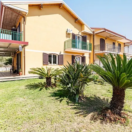 Guesthost - Eden Oasis * جيارديني ناكسوس