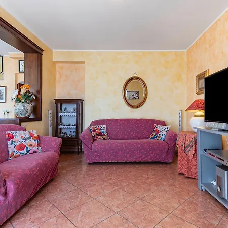 Guesthost - Eden Oasis 公寓 *