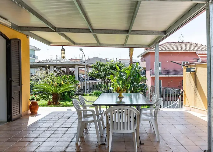 Guesthost - Eden Oasis Apartment *