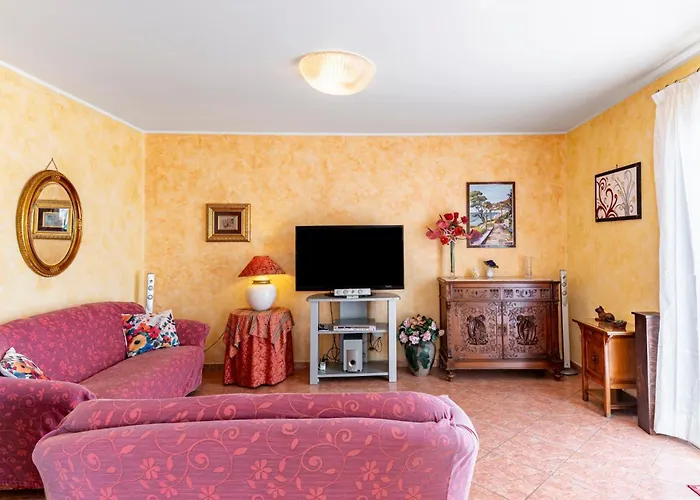 Guesthost - Eden Oasis