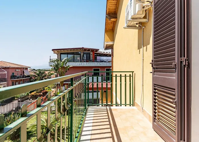 Guesthost - Eden Oasis Apartment