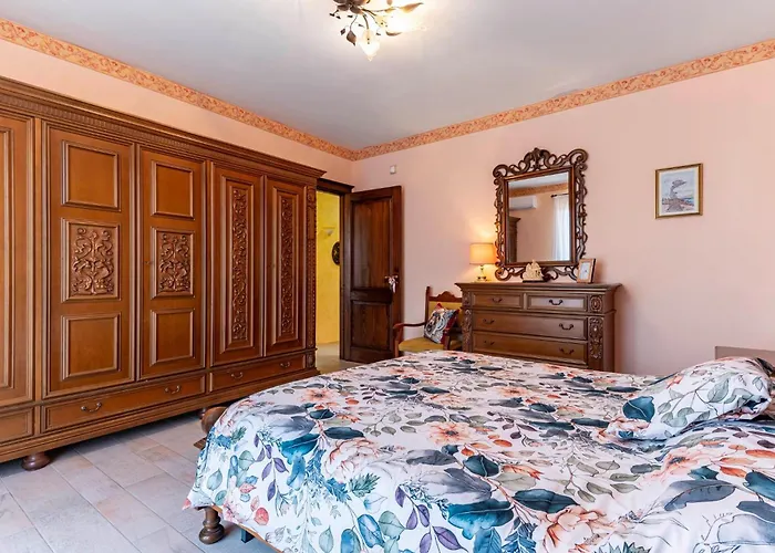 Apartment Guesthost - Eden Oasis Giardini Naxos