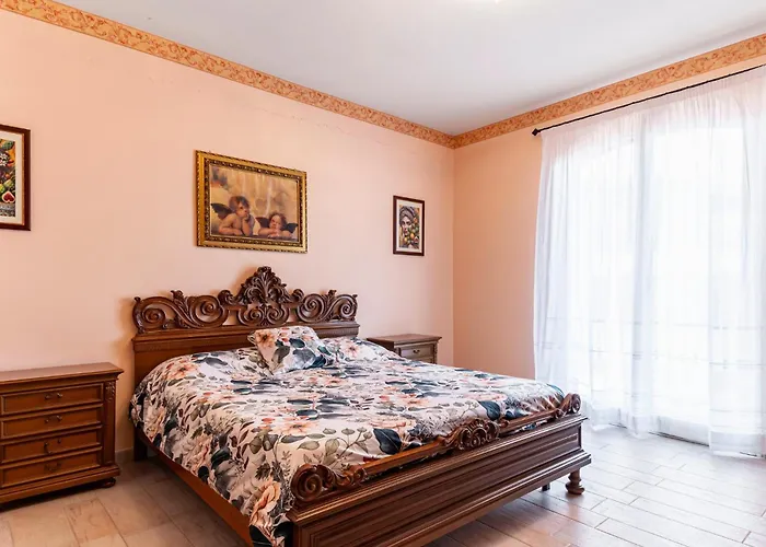 Guesthost - Eden Oasis * Giardini Naxos